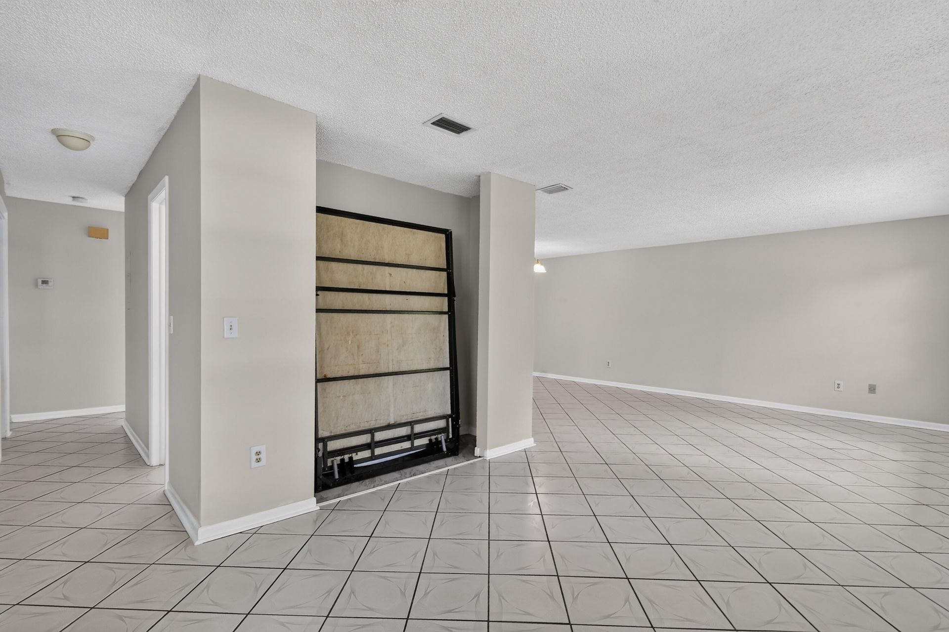 72 Conaskonk Circle, Royal Palm Beach, FL 33411 Photo