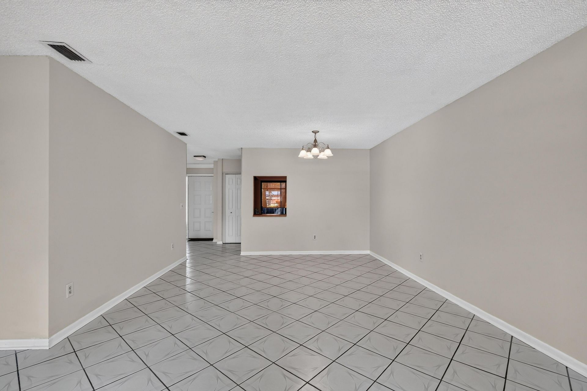 72 Conaskonk Circle, Royal Palm Beach, FL 33411 Photo