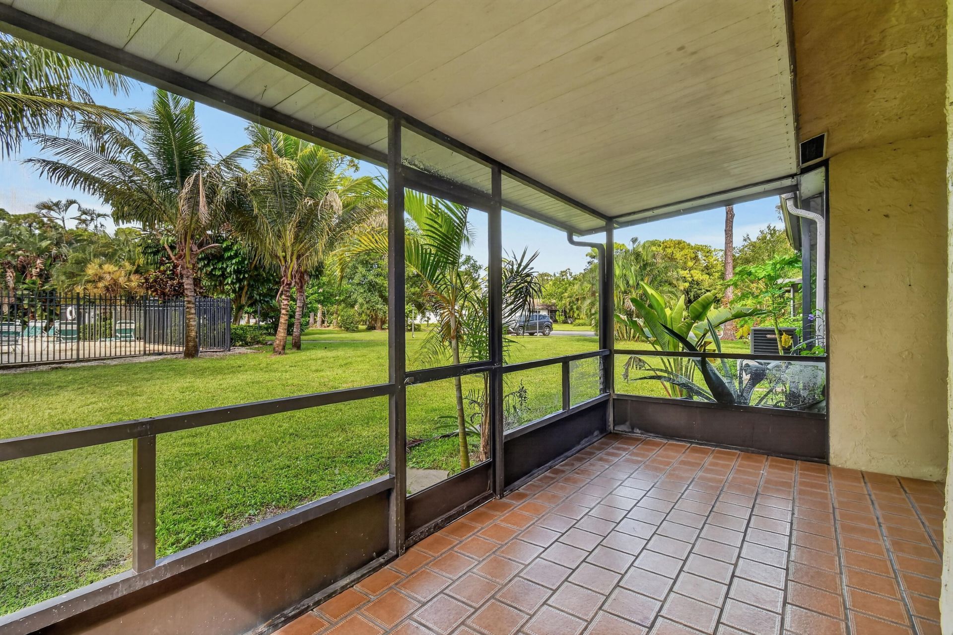 72 Conaskonk Circle, Royal Palm Beach, FL 33411 Photo