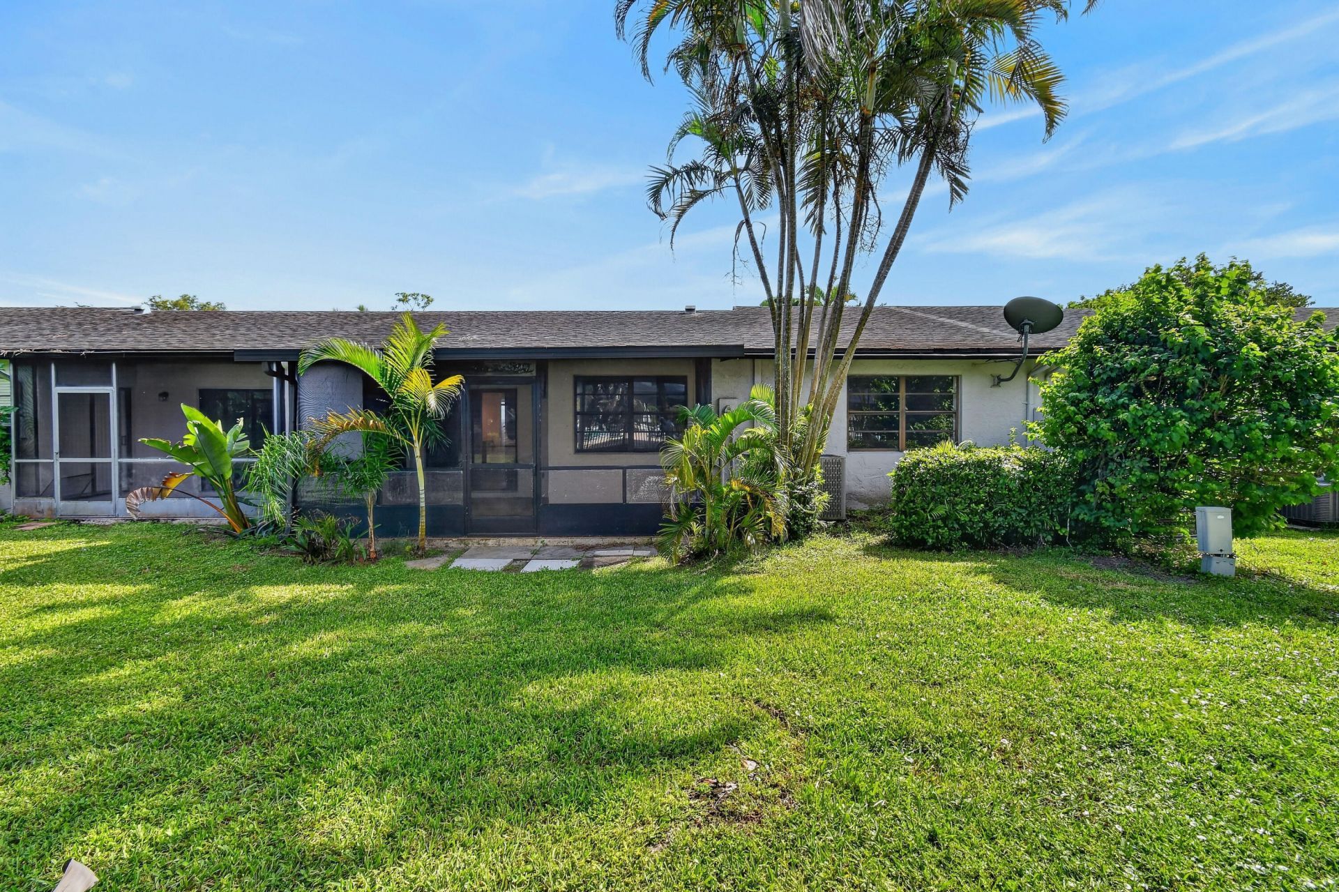 72 Conaskonk Circle, Royal Palm Beach, FL 33411 Photo