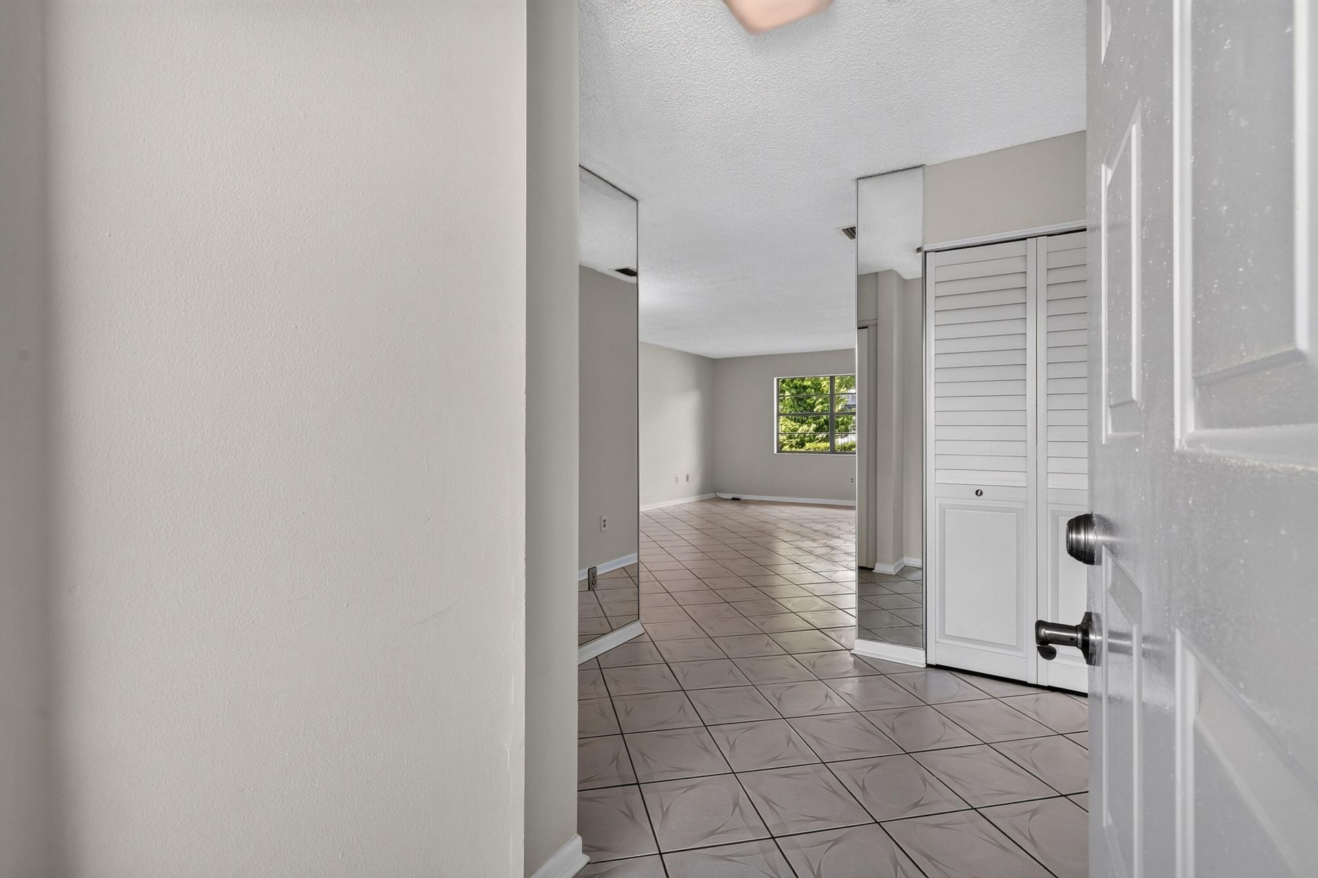 72 Conaskonk Circle, Royal Palm Beach, FL 33411 Photo