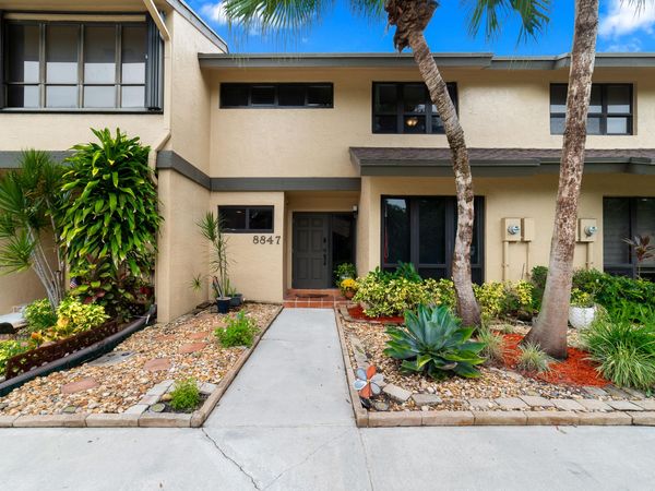 8847 Cleary Boulevard, Plantation, FL 33324