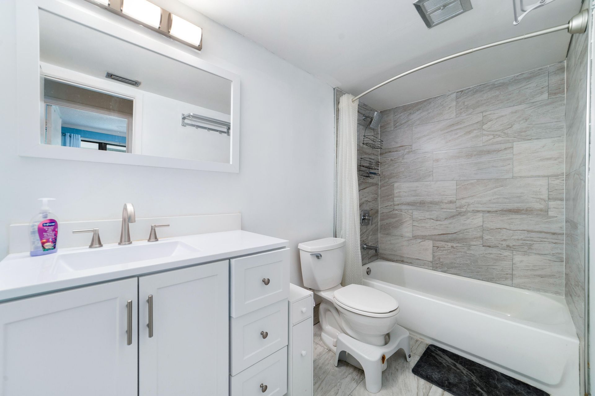 8847 Cleary Boulevard, Plantation, FL 33324 Photo