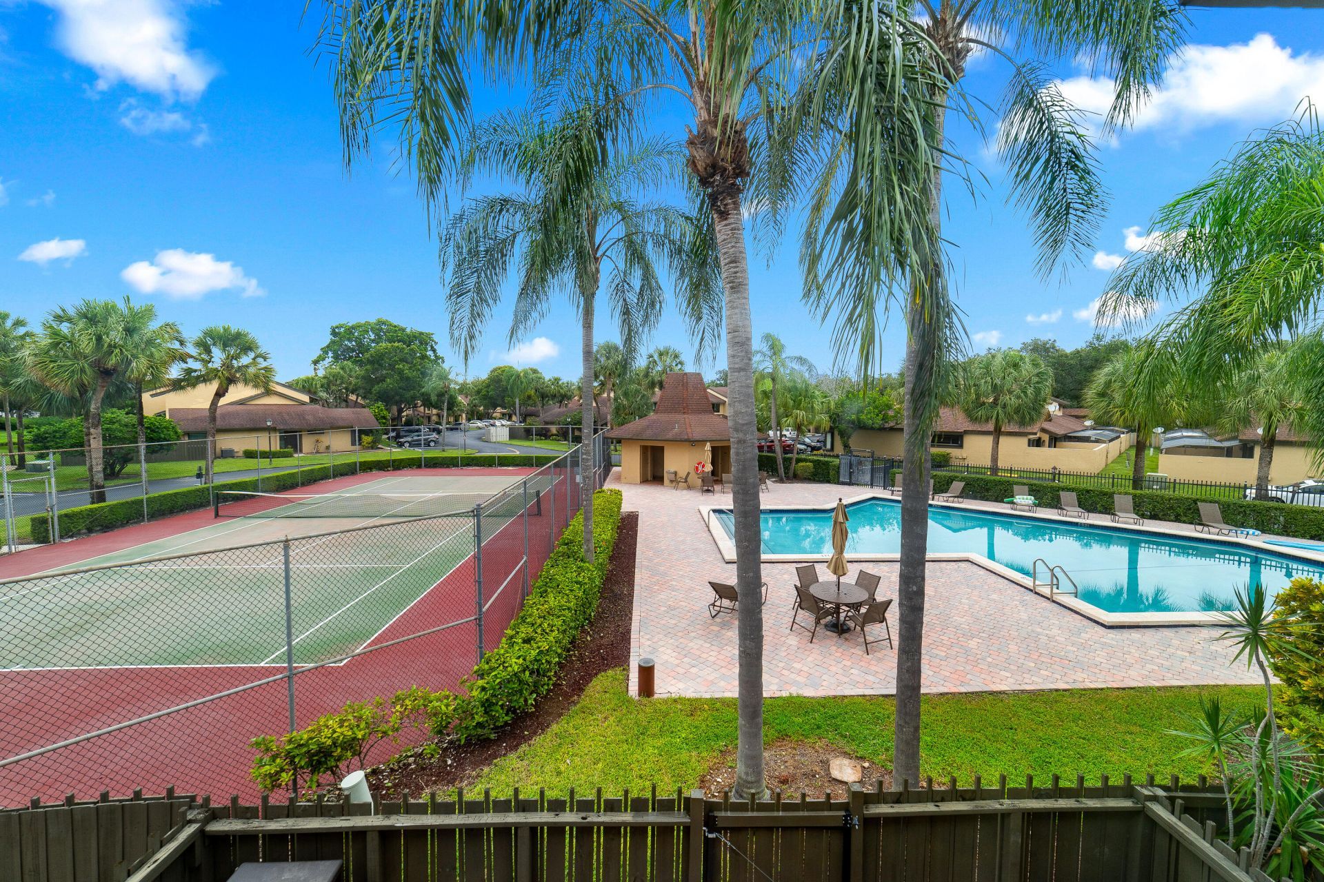 8847 Cleary Boulevard, Plantation, FL 33324 Photo