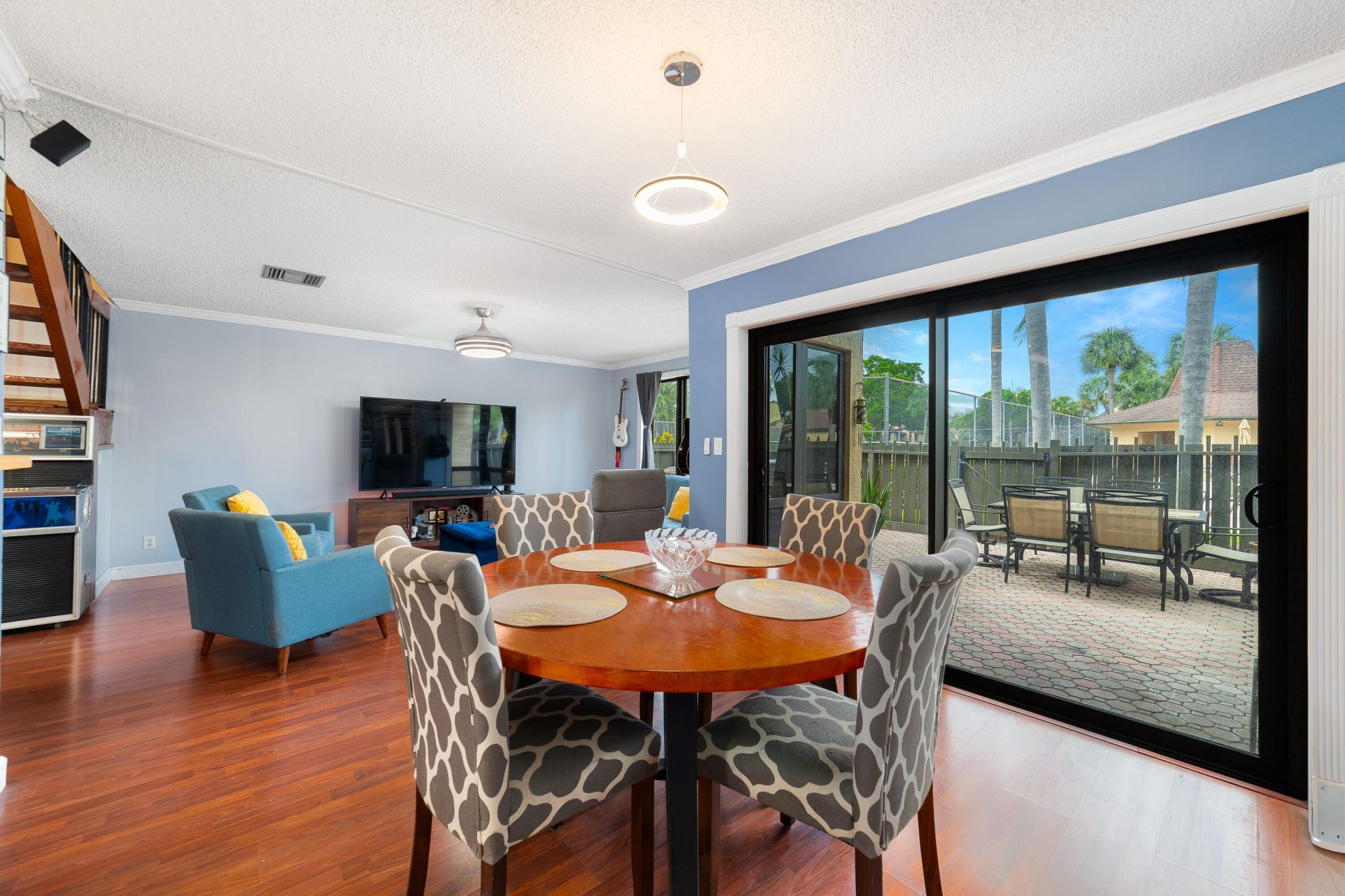 8847 Cleary Boulevard, Plantation, FL 33324 Photo