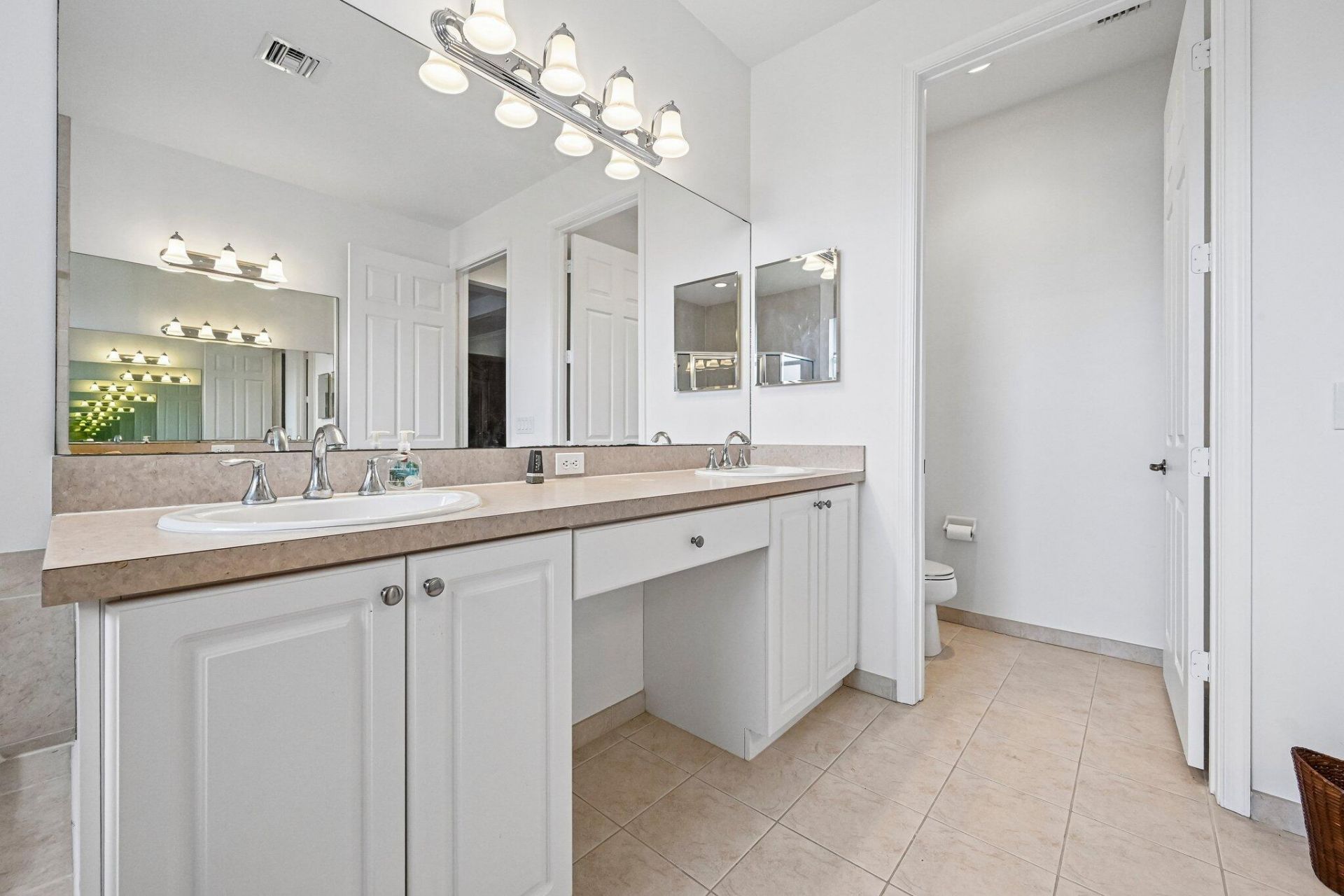 2894 SW Cedar Dunes Drive, Port Saint Lucie, FL 34953 Photo