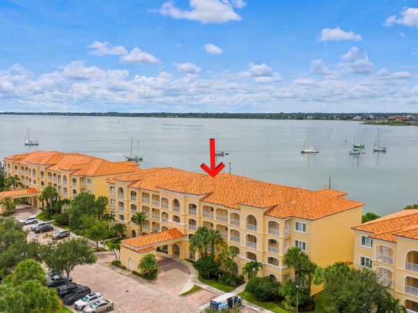 32 Harbour Isle Drive W, Unit 103, Fort Pierce, FL 34949