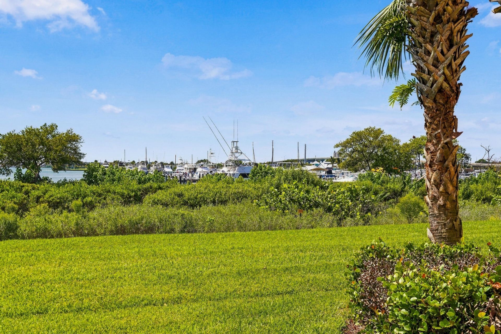 32 Harbour Isle Drive W, Unit 103, Fort Pierce, FL 34949 Photo