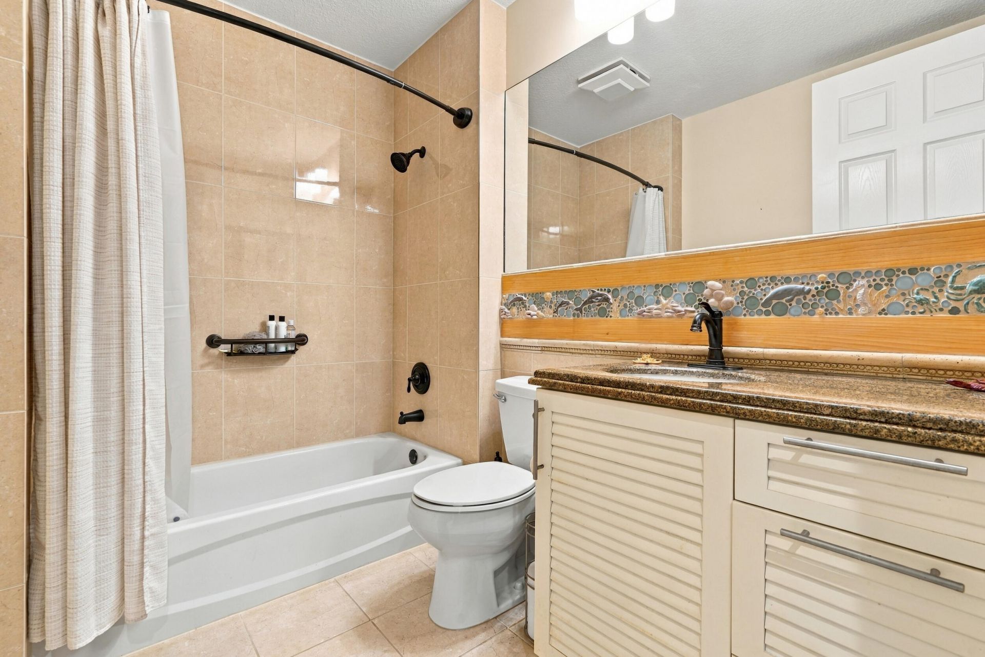 32 Harbour Isle Drive W, Unit 103, Fort Pierce, FL 34949 Photo