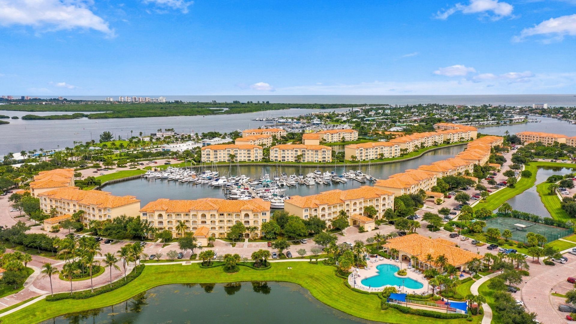 32 Harbour Isle Drive W, Unit 103, Fort Pierce, FL 34949 Photo