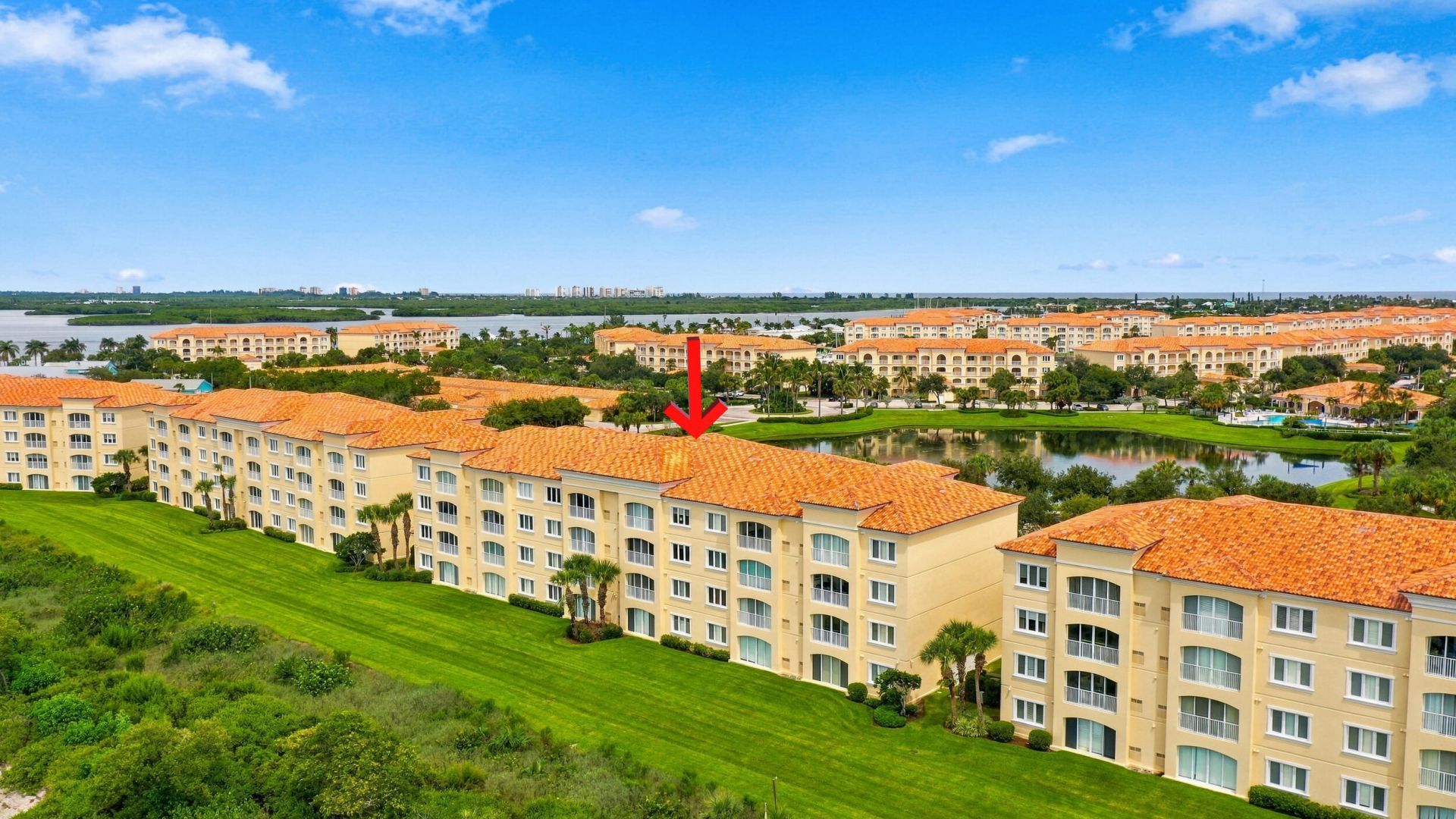 32 Harbour Isle Drive W, Unit 103, Fort Pierce, FL 34949 Photo