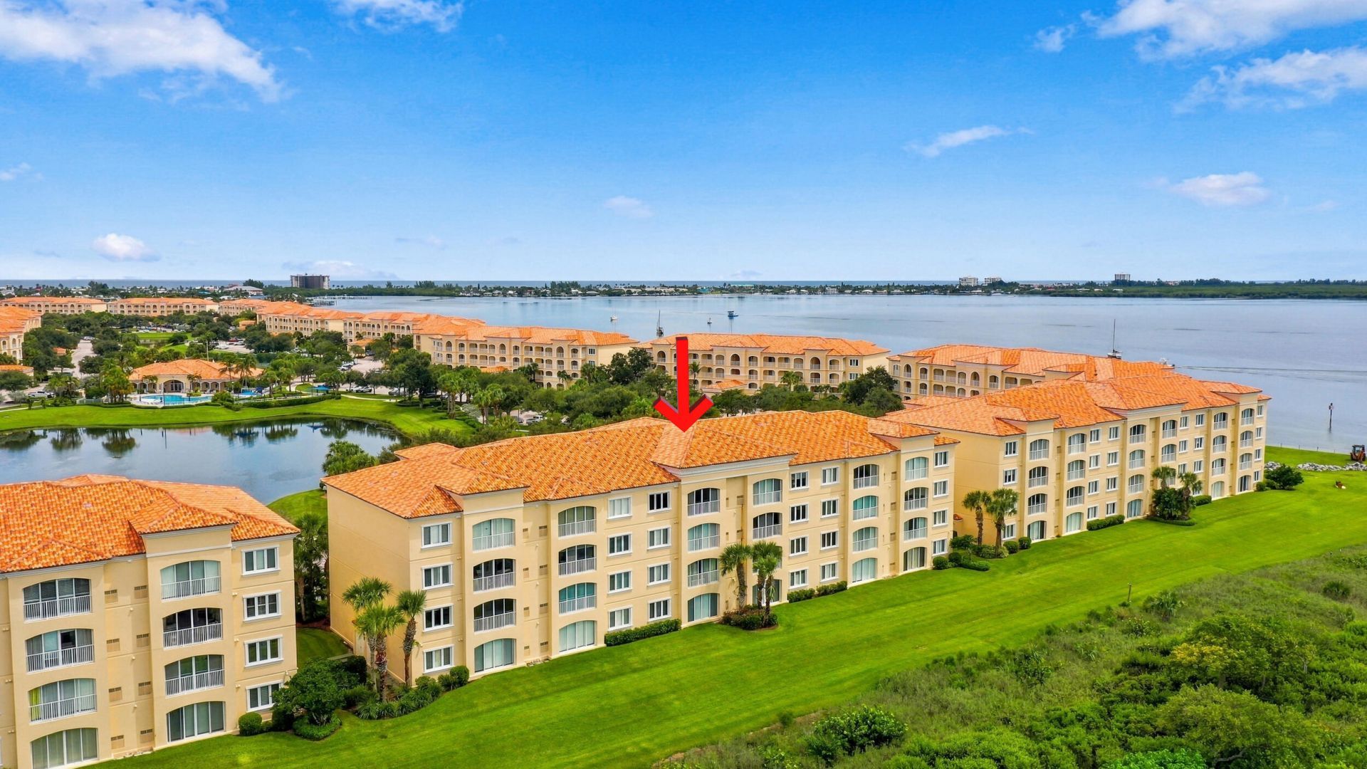 32 Harbour Isle Drive W, Unit 103, Fort Pierce, FL 34949 Photo