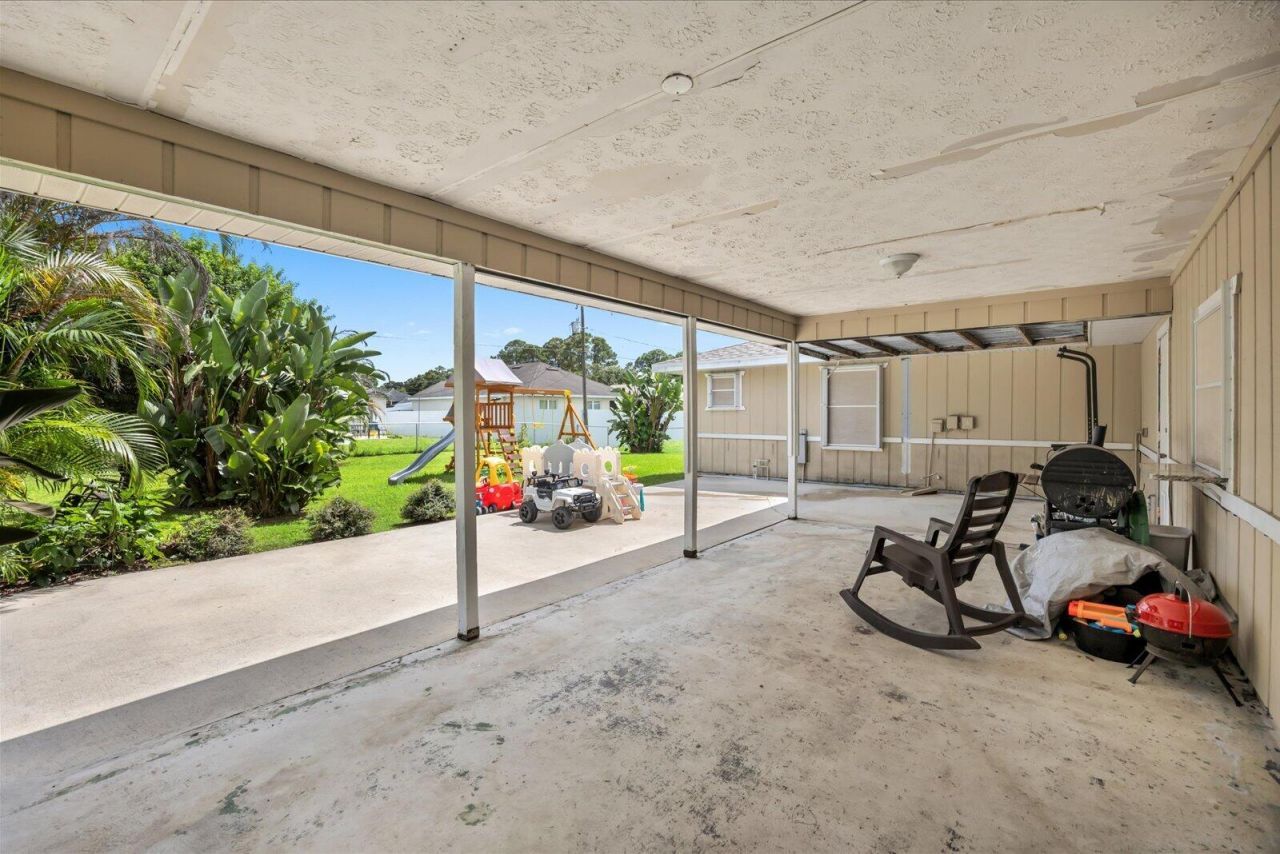 2417 SW Roney Road, Port Saint Lucie, FL 34953 Photo