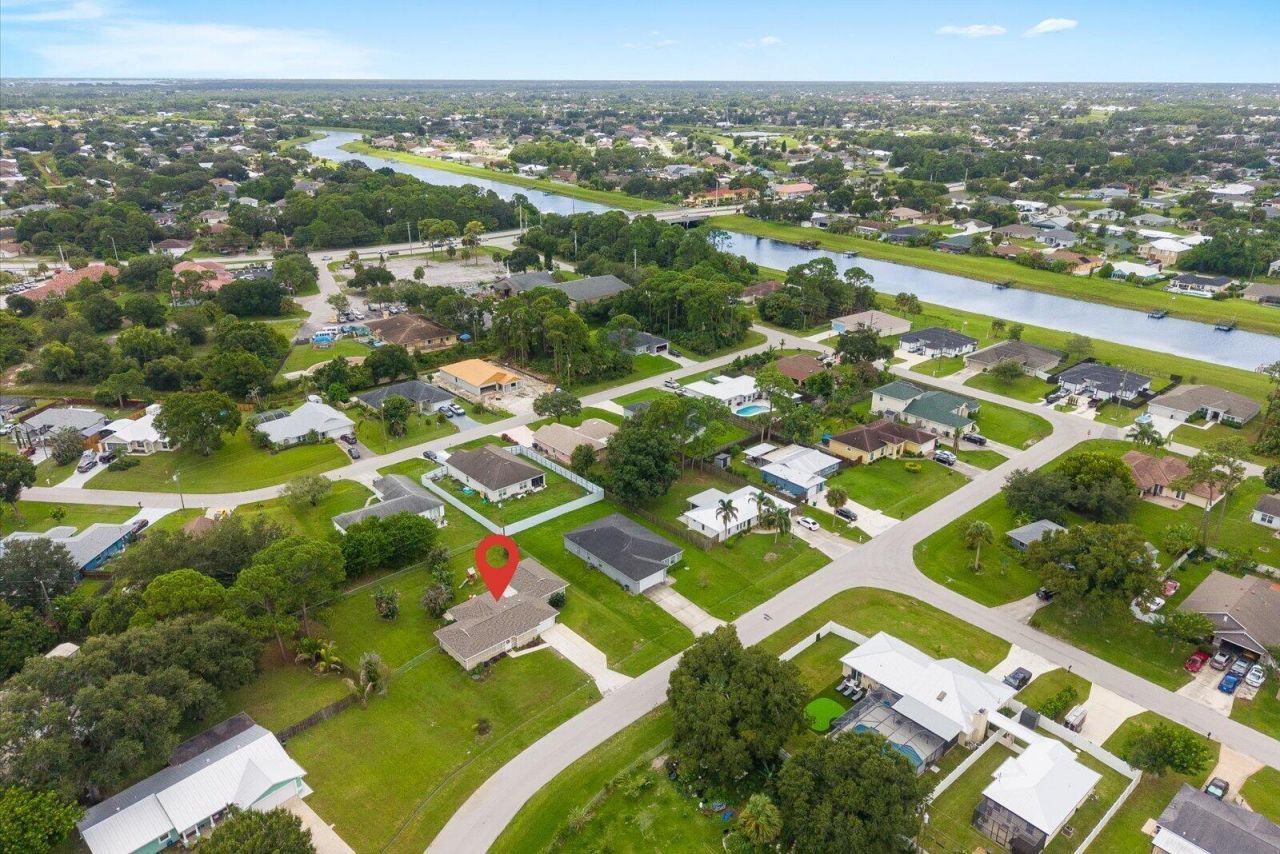 2417 SW Roney Road, Port Saint Lucie, FL 34953 Photo