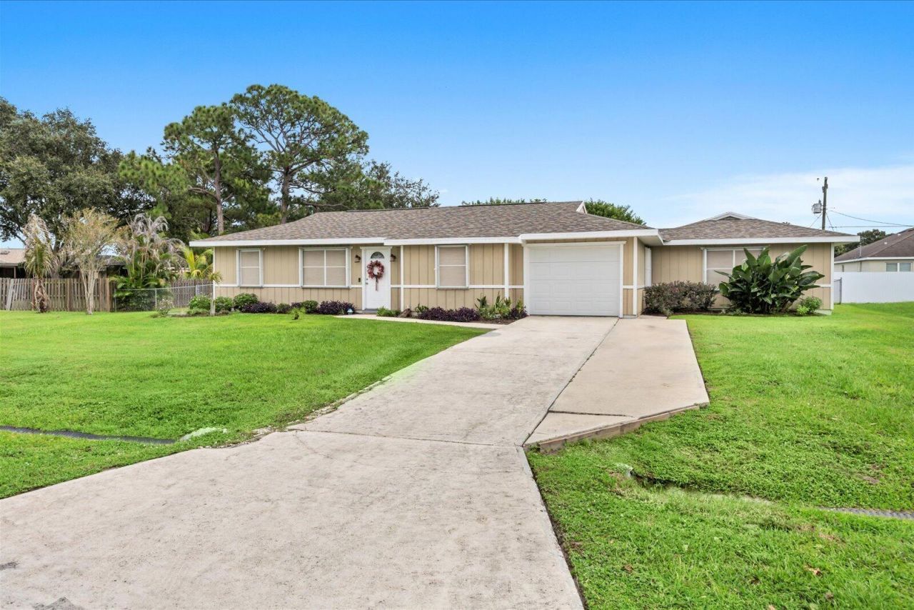2417 SW Roney Road, Port Saint Lucie, FL 34953 Photo