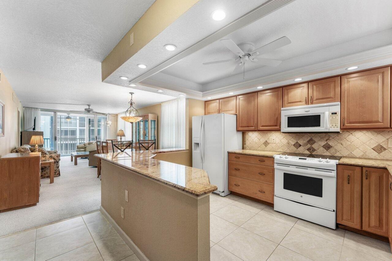 2004 S Federal Highway, Unit 309, Boynton Beach, FL 33435 Photo