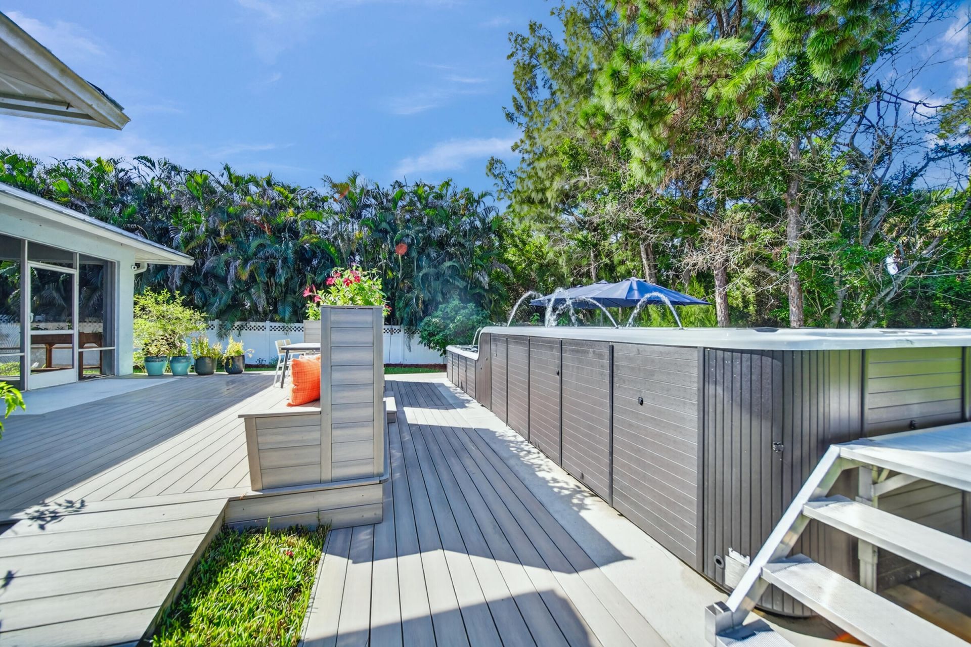 2718 NW Florida Avenue, Stuart, FL 34994 Photo