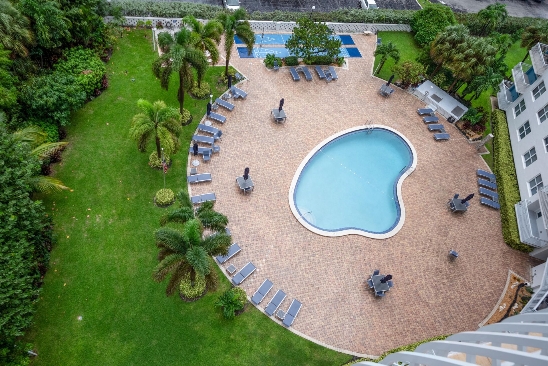 301 N Ocean Boulevard, Unit 1006, Pompano Beach, FL 33062 Photo