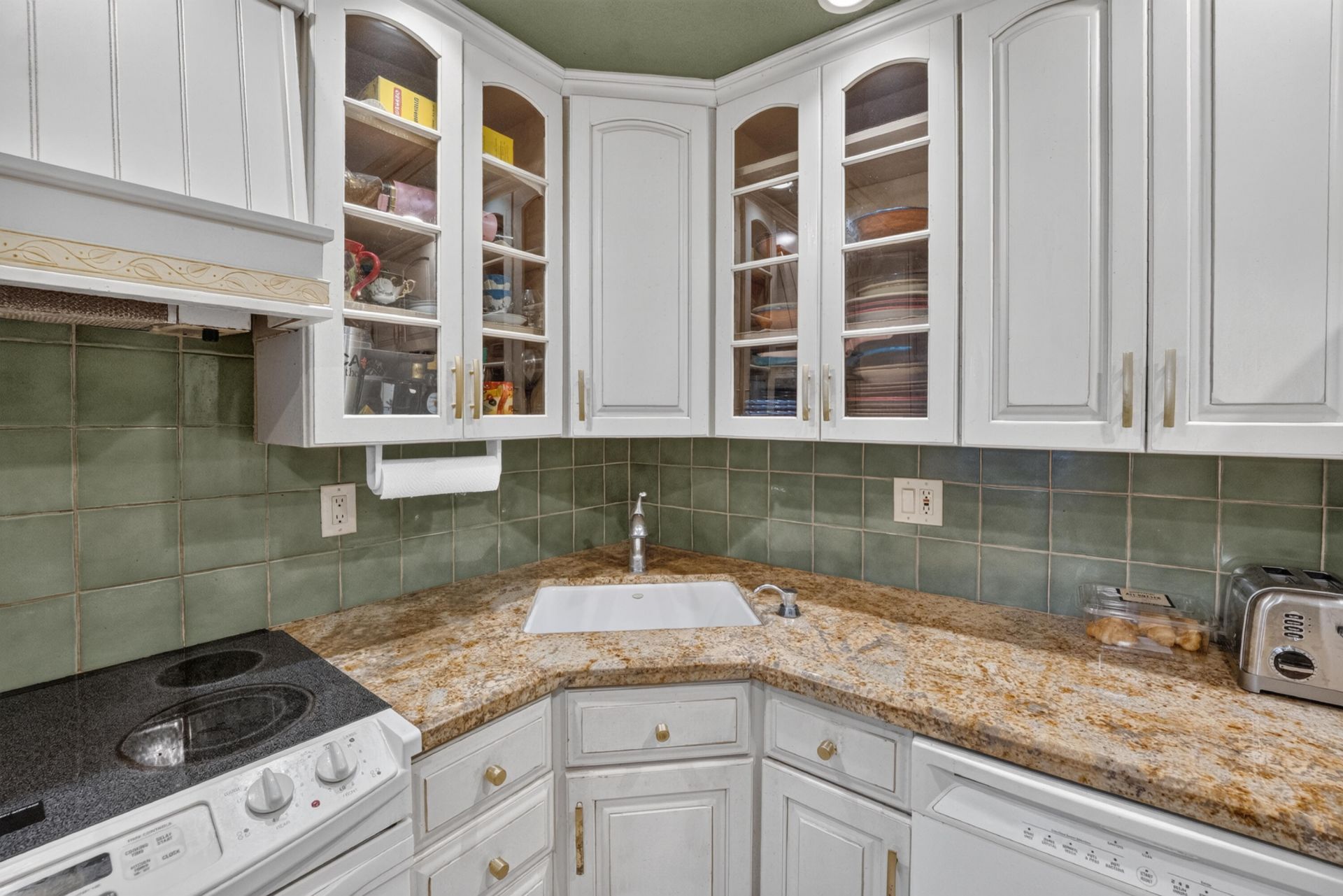 301 N Ocean Boulevard, Unit 1006, Pompano Beach, FL 33062 Photo