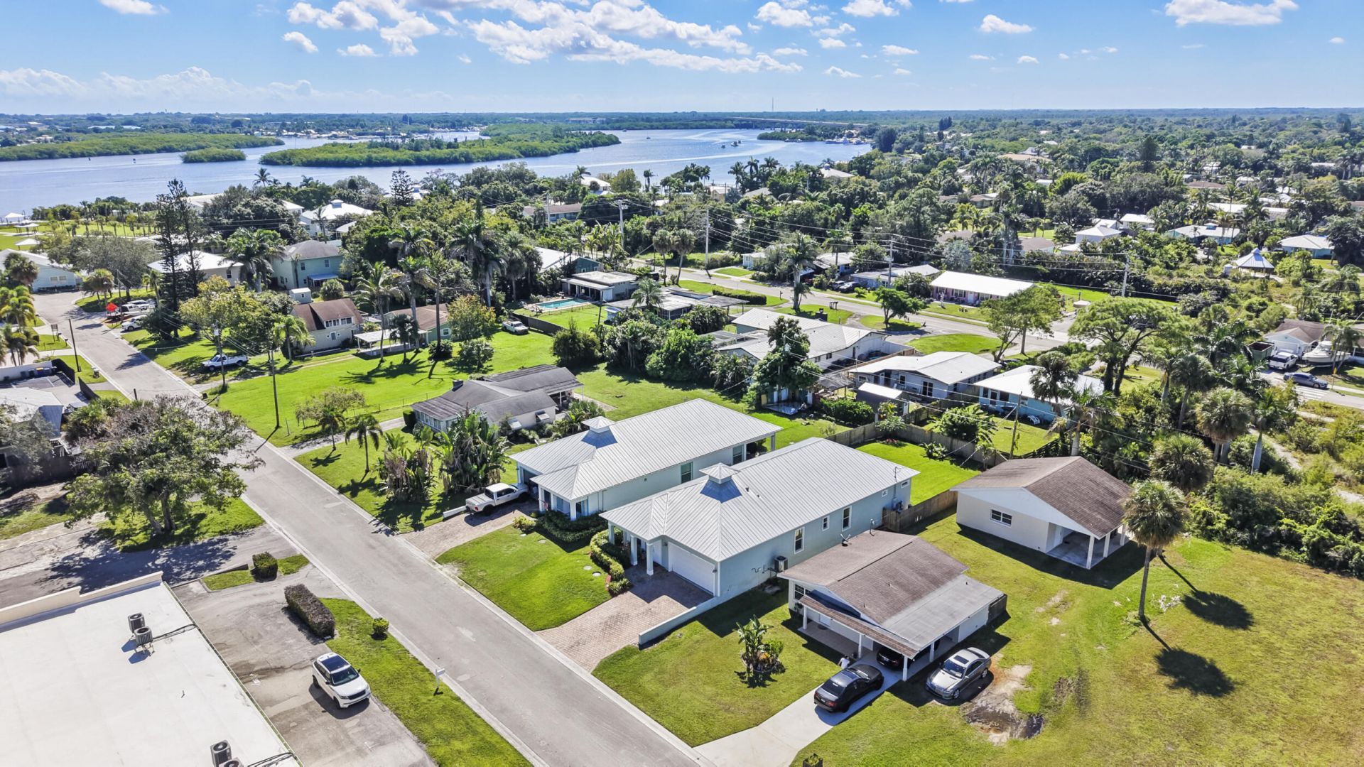 962 SW 27th Street, Palm City, FL 34990 Photo