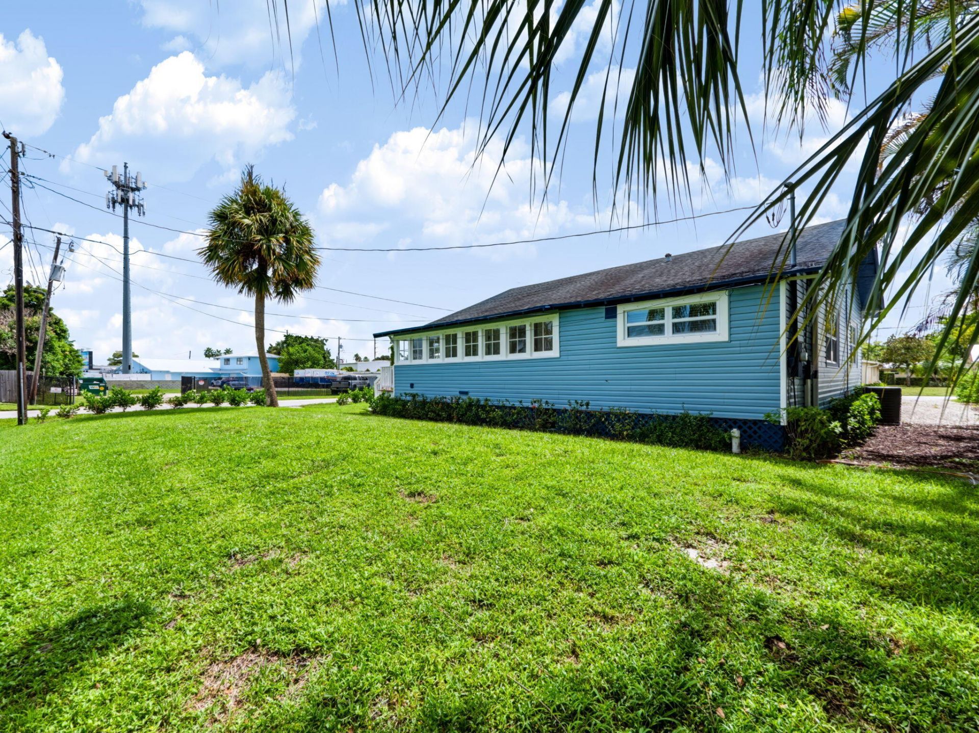 1566 NW 9th Avenue, Stuart, FL 34994 Photo
