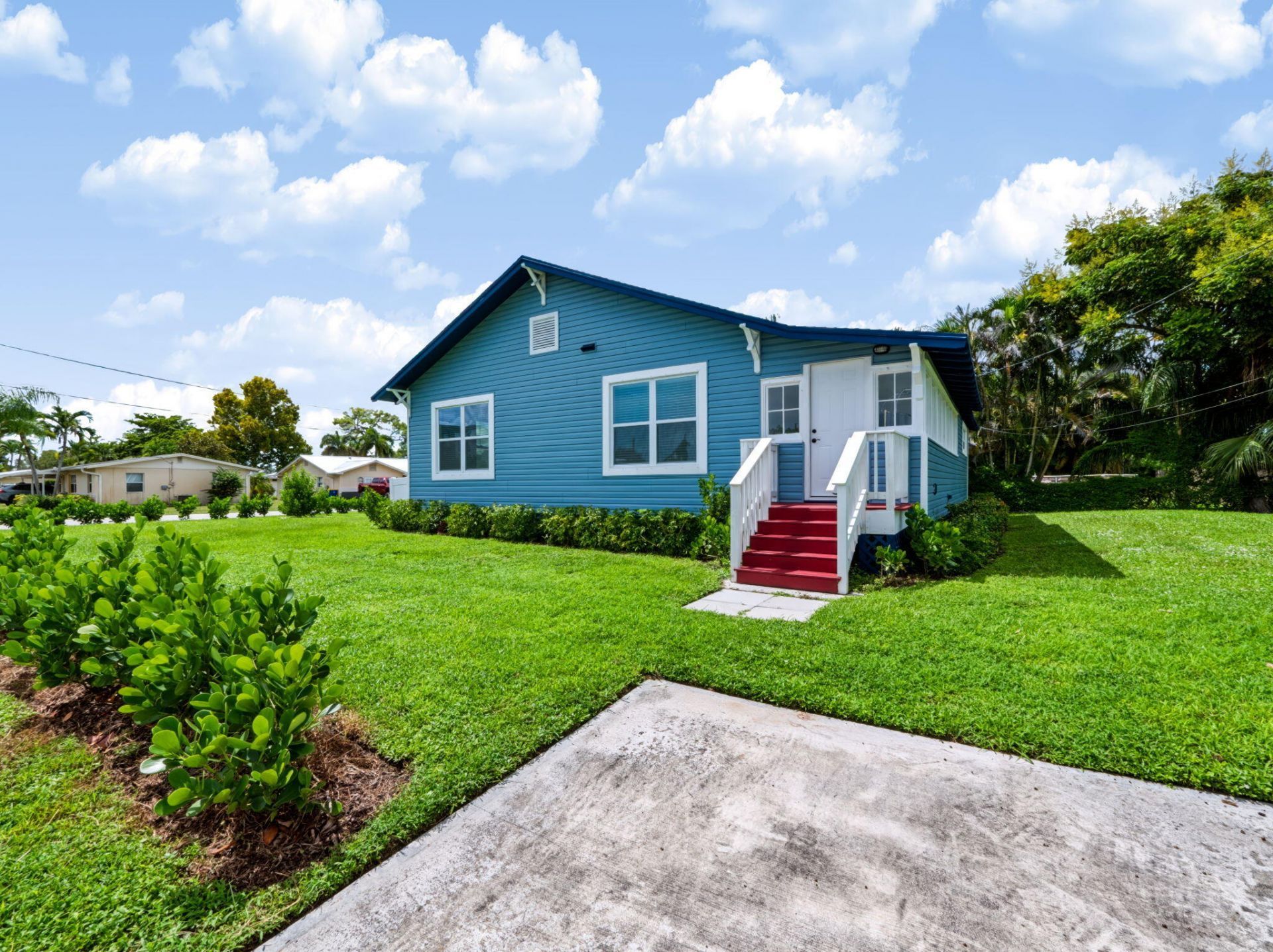1566 NW 9th Avenue, Stuart, FL 34994 Photo