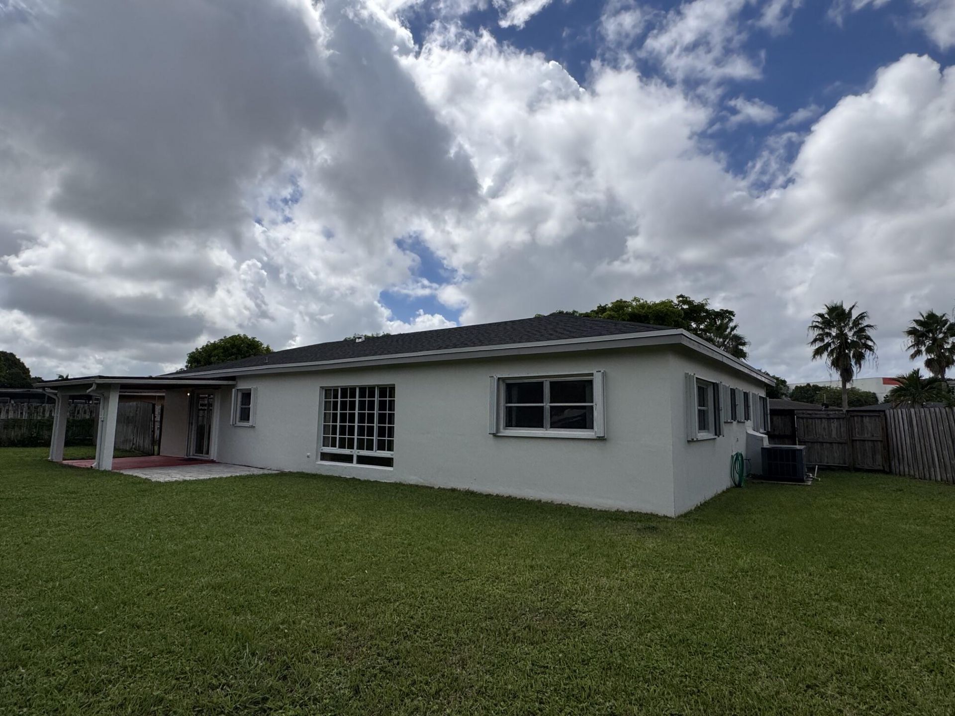 8306 NW 74th Terrace, Tamarac, FL 33321 Photo