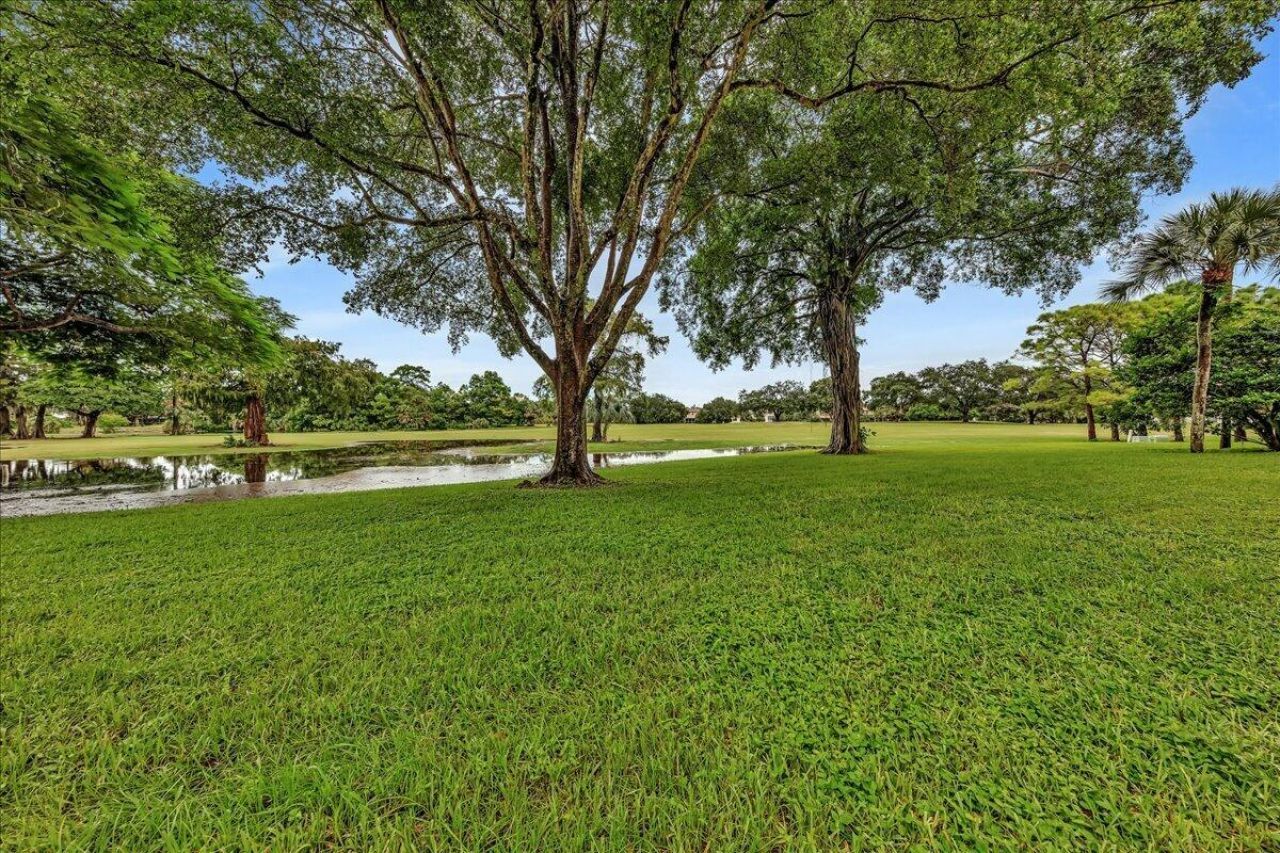 3505 Oaks Way, Unit 109, Pompano Beach, FL 33069 Photo