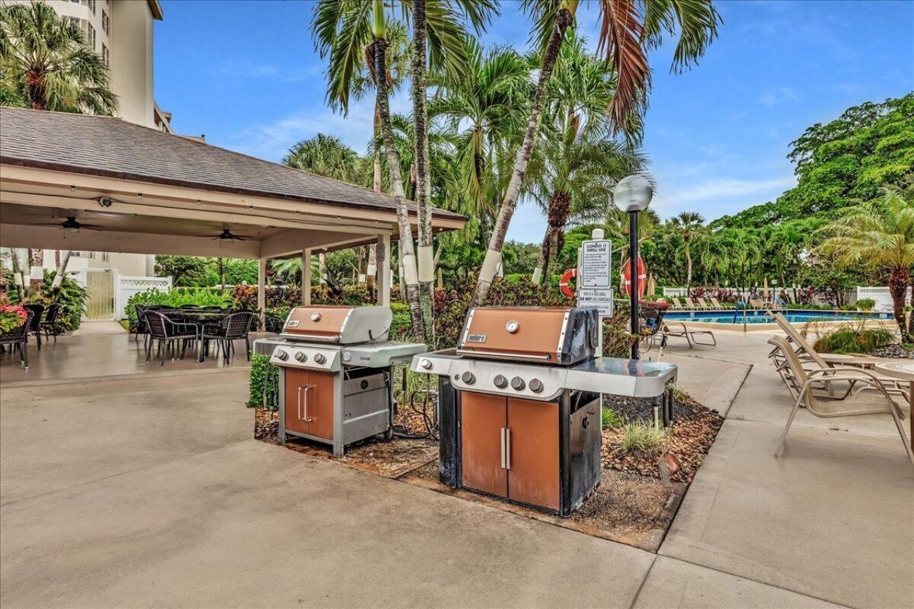 3505 Oaks Way, Unit 109, Pompano Beach, FL 33069 Photo
