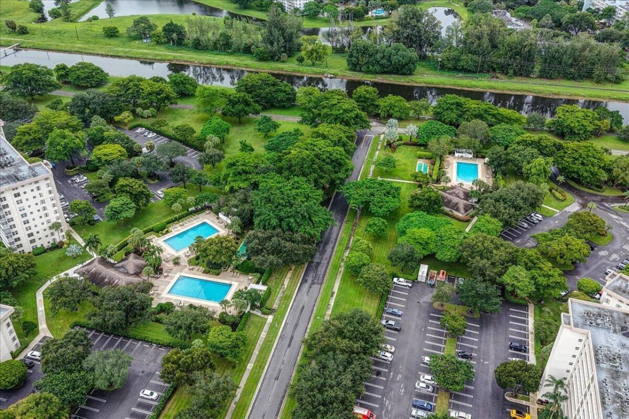 3505 Oaks Way, Unit 109, Pompano Beach, FL 33069 Photo