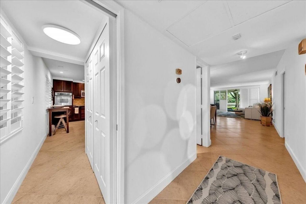 3505 Oaks Way, Unit 109, Pompano Beach, FL 33069 Photo