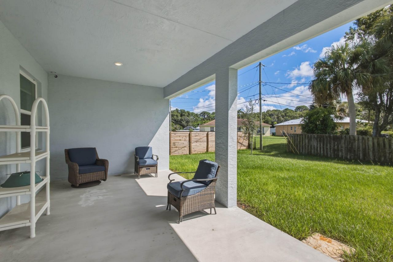 1946 SW Leafy Road, Port Saint Lucie, FL 34953 Photo