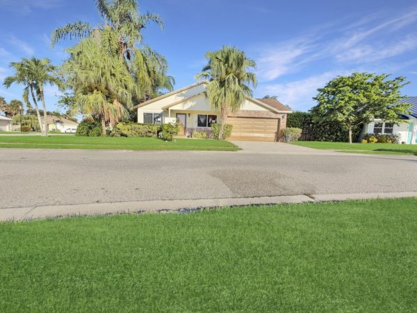 180 RAINTREE Trail, Jupiter, FL 33458