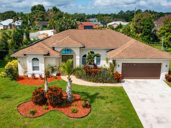 3210 SE OTIS Lane, Port St. Lucie, FL 34984