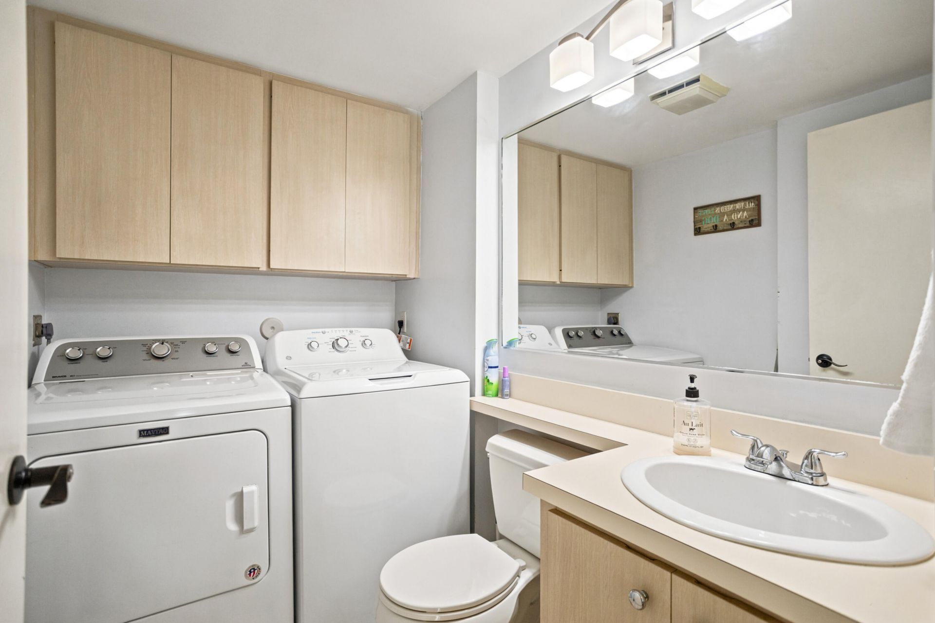 1918 Stratford Way, Unit 32B, West Palm Beach, FL 33409 Photo