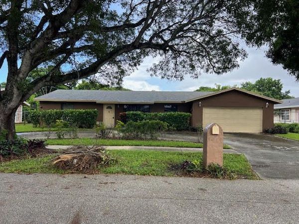 4214 WAVERLY Drive, West Palm Beach, FL 33407