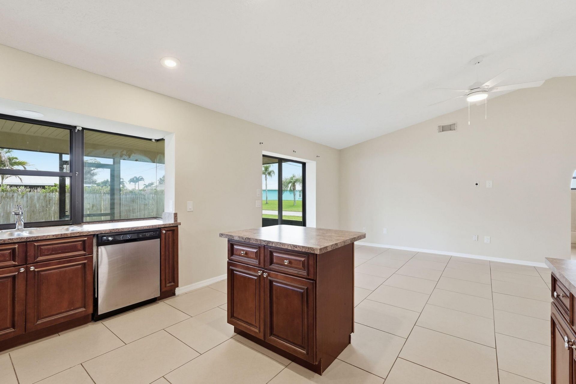 682 SW Jacoby Avenue, Port Saint Lucie, FL 34953 Photo