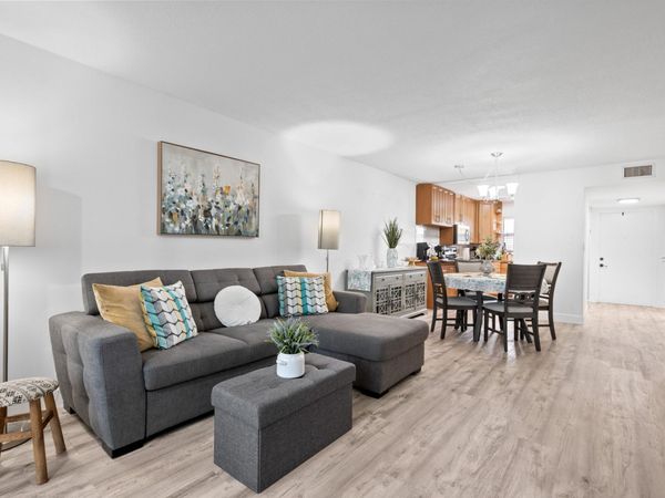9350 SUNRISE LAKES Boulevard, Unit 205, Sunrise, FL 33322