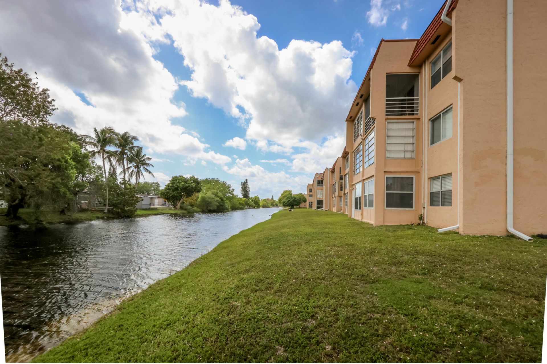 9350 Sunrise Lakes Boulevard, Unit 205, Sunrise, FL 33322 Photo