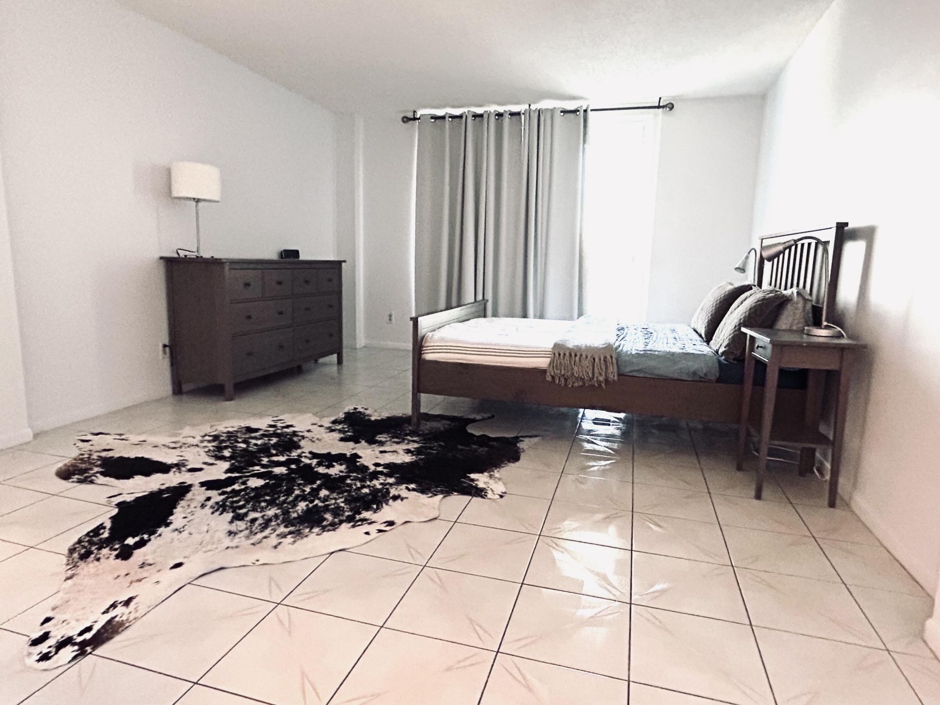 1849 S Ocean Drive, Unit 1105, Hallandale Beach, FL 33009 Photo