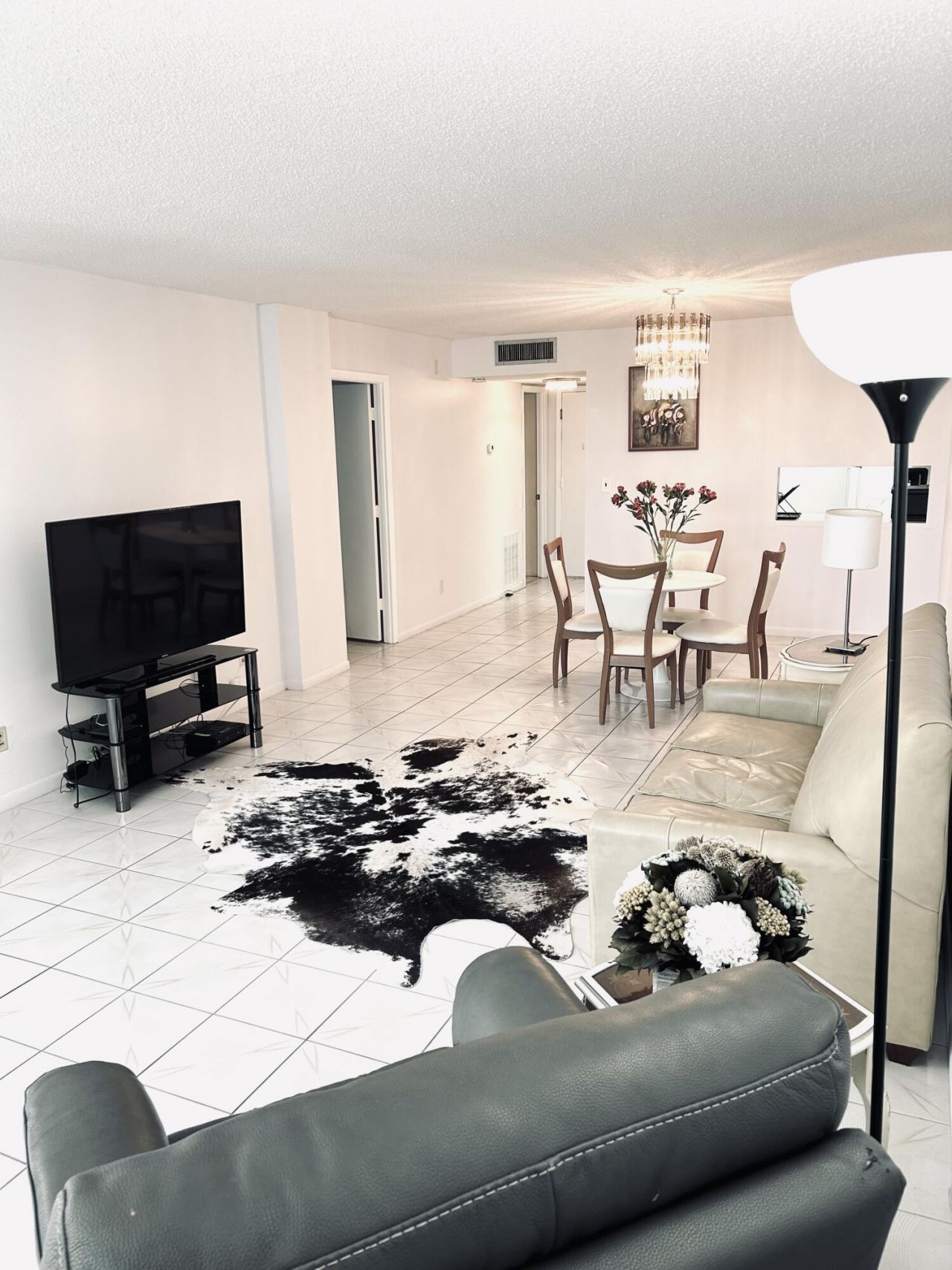 1849 S Ocean Drive, Unit 1105, Hallandale Beach, FL 33009 Photo