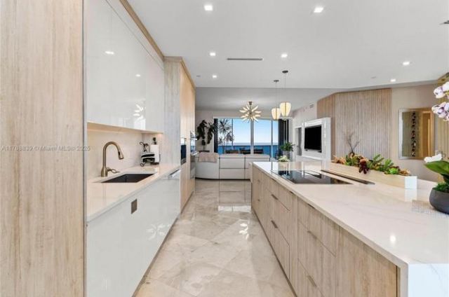 3100 N Ocean Boulevard, Unit 2603, Fort Lauderdale, FL 33308 Photo