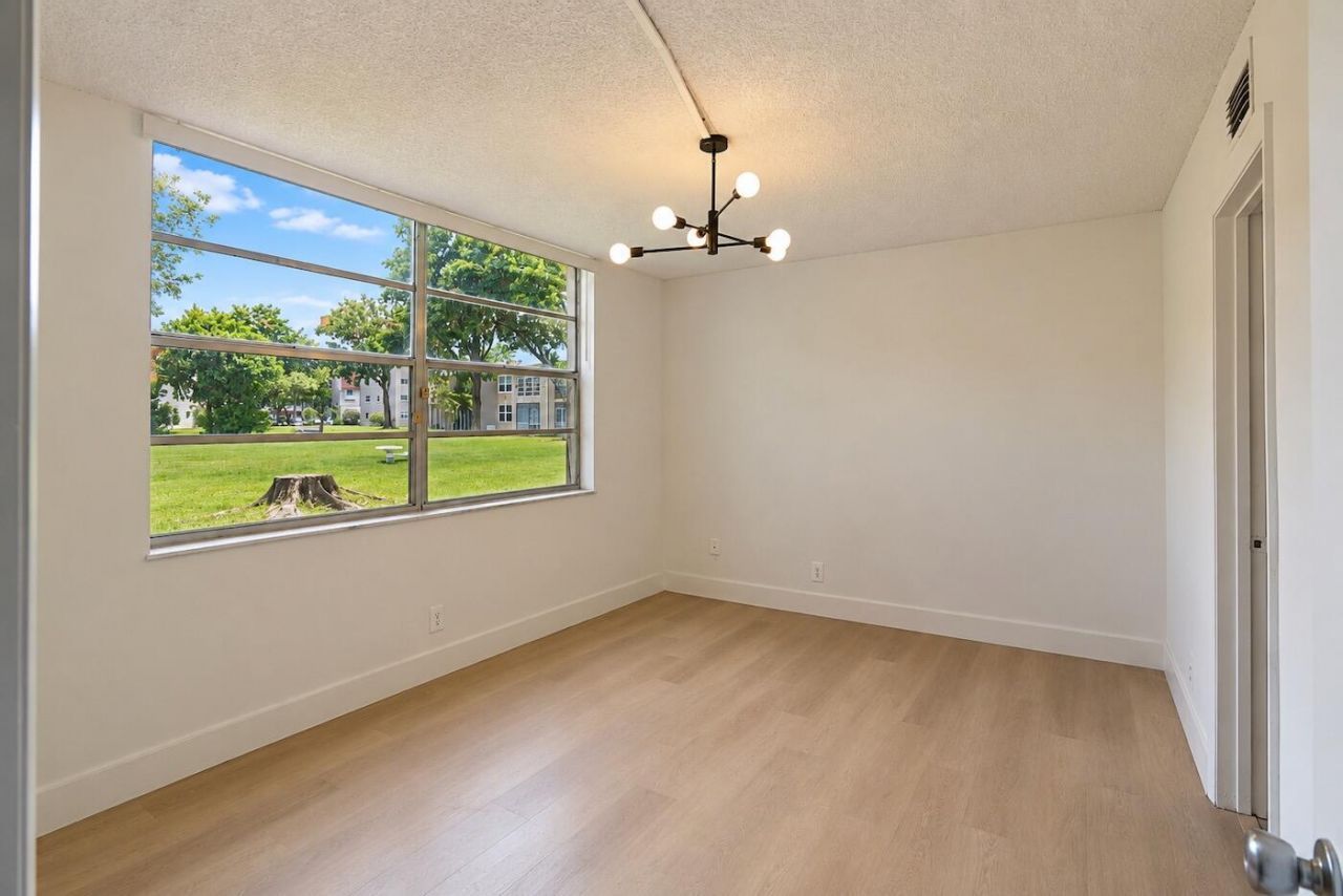 950 NW 80th Avenue, Unit 104, Margate, FL 33063 Photo