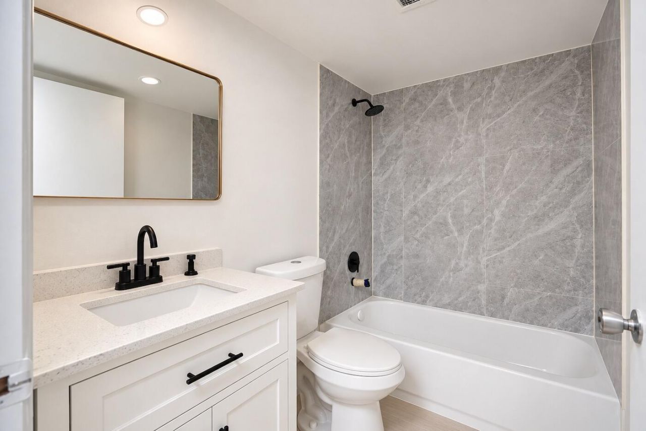950 NW 80th Avenue, Unit 104, Margate, FL 33063 Photo