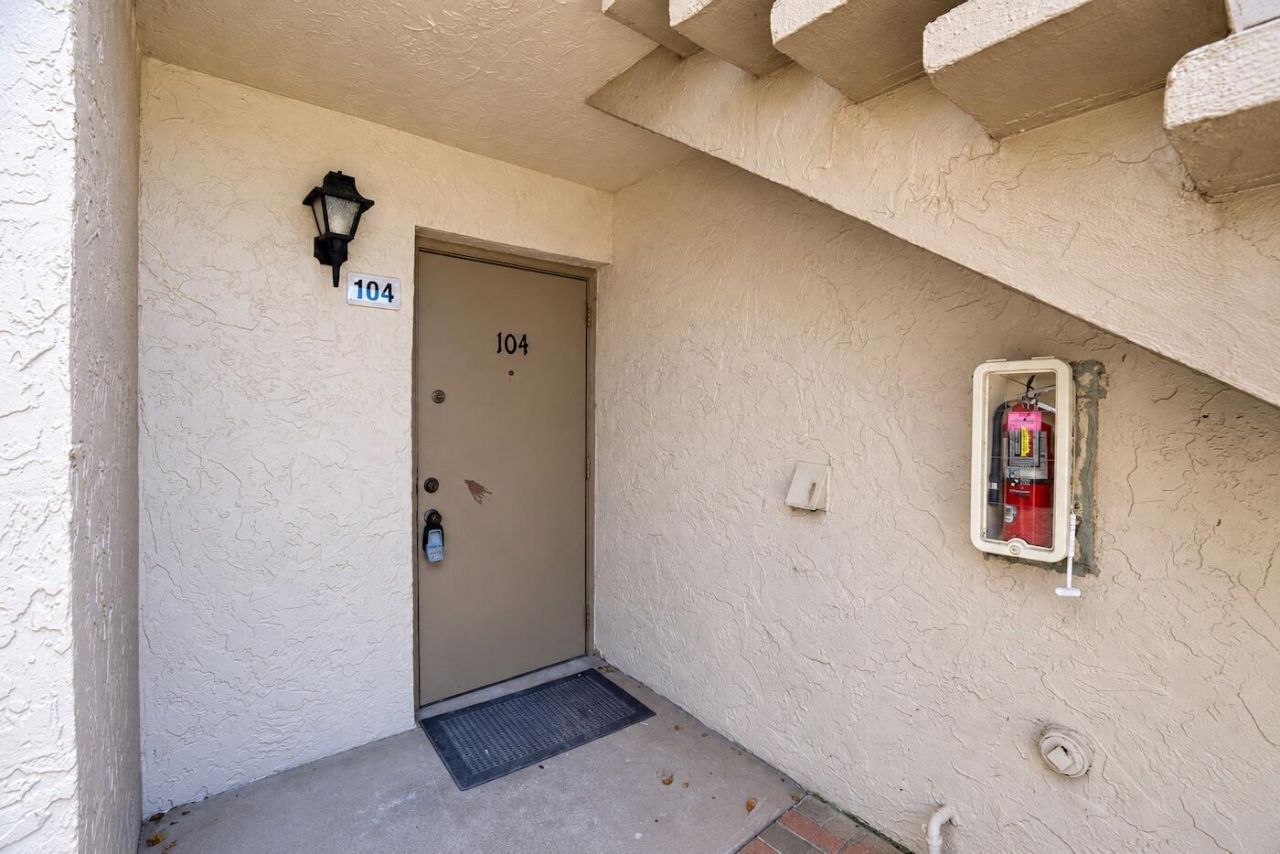 950 NW 80th Avenue, Unit 104, Margate, FL 33063 Photo