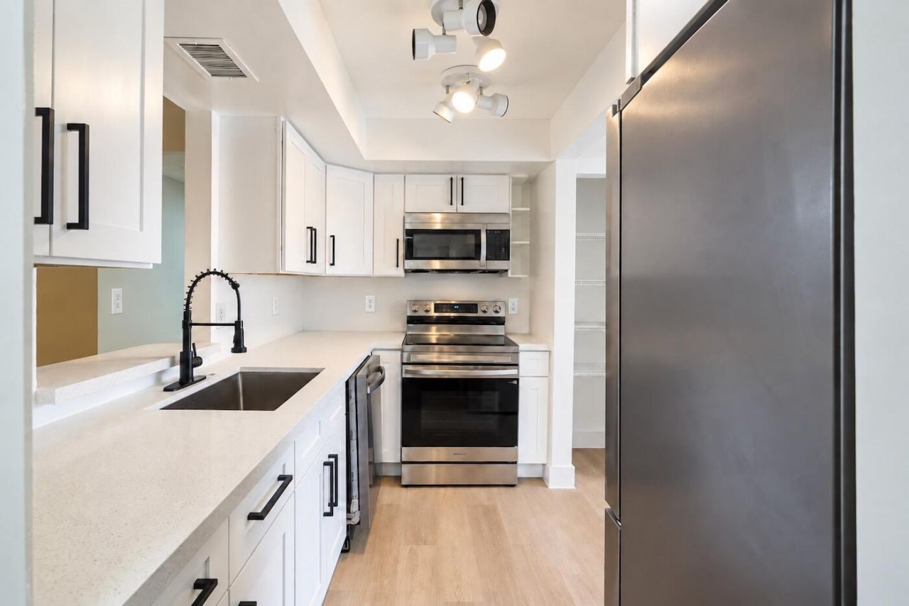 950 NW 80th Avenue, Unit 104, Margate, FL 33063 Photo