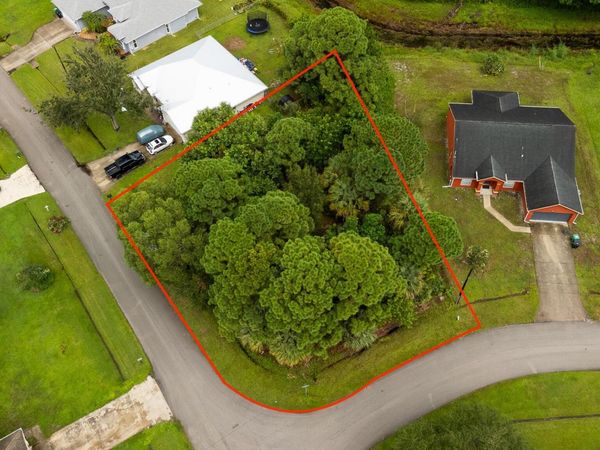 525 SW Dairy Road, Port St. Lucie, FL 34953