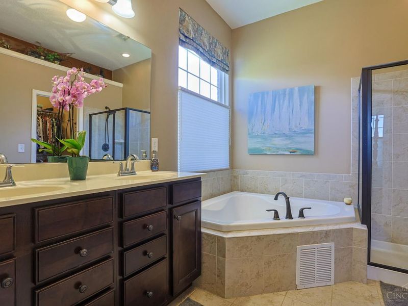 235 Valley Forge Drive, Loveland, OH 45140 Photo 18