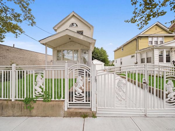 21615 113th Avenue , Queens Village, NY 11429