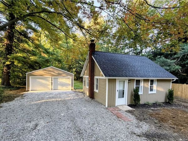 1751 Turkeyfoot Lake Road , Akron, OH 44203